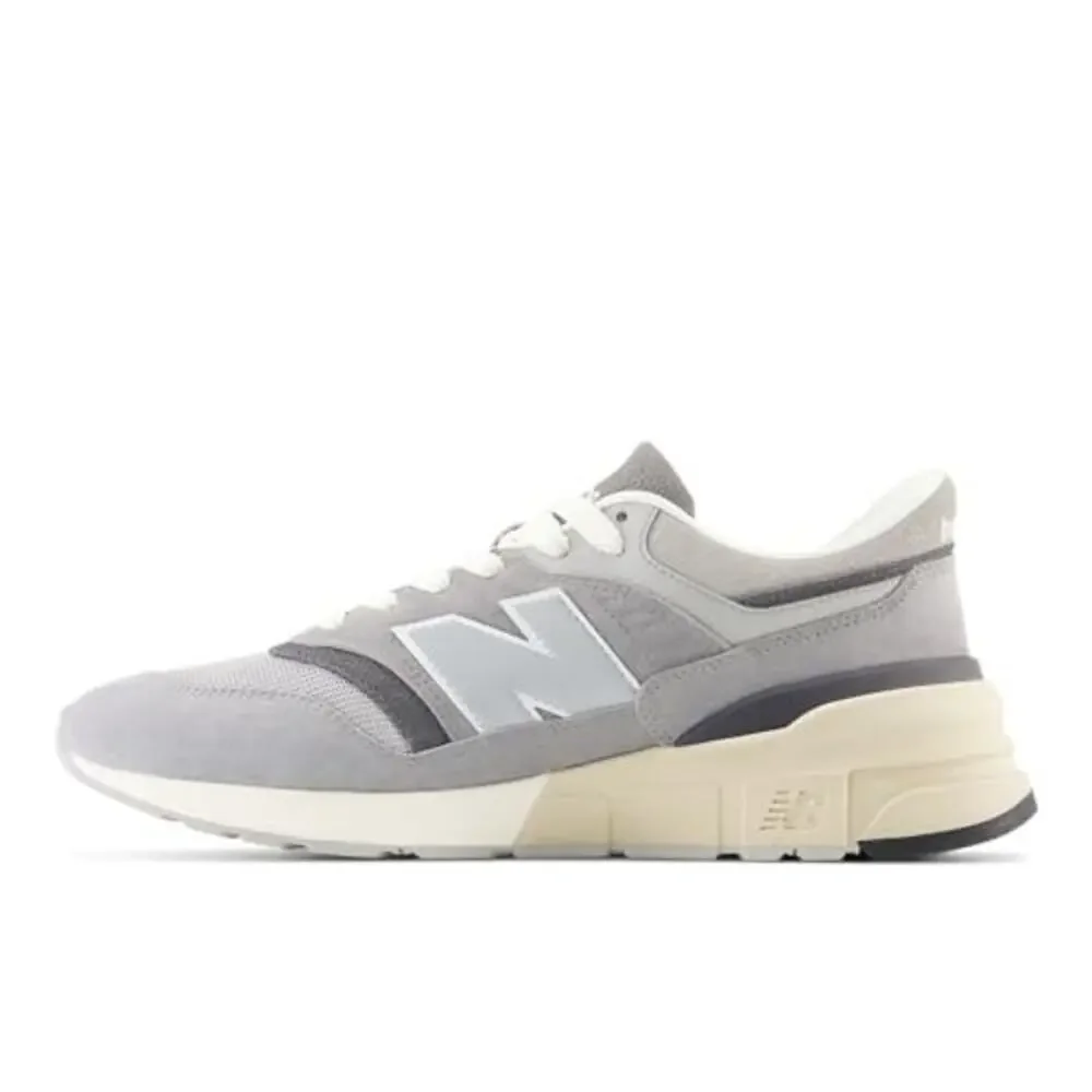 NWT New Balance 997R Unisex Sneakers Grey Size Men 11.5 / Women 13